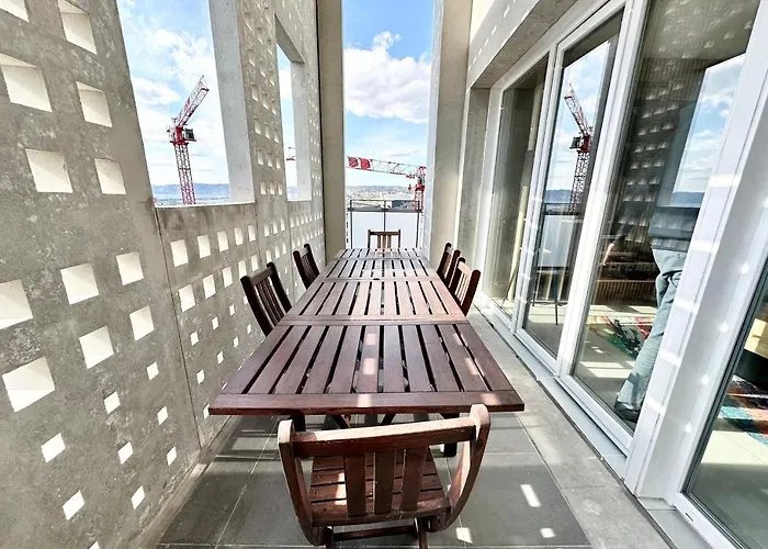 Duplex - Vue Mer Exceptionnelle - Quartier Euromed-Avec Box
