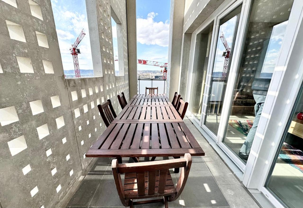Duplex - Vue Exceptionnelle - Quartier Euromed-avec Box Marselha